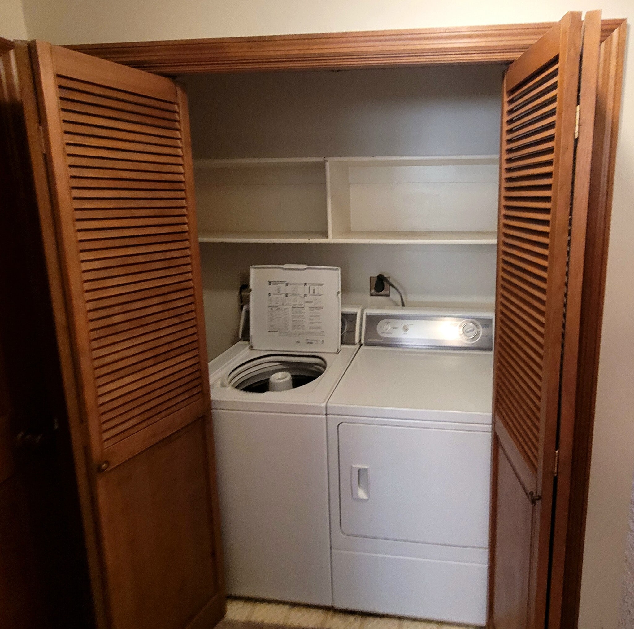 Washer and dryer - 1711 W Koch St