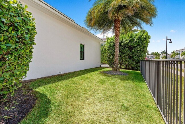 Building Photo - 6990 NW 27th Ave
