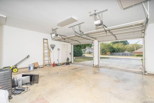 Building Photo - 7384 Pinnacle Point