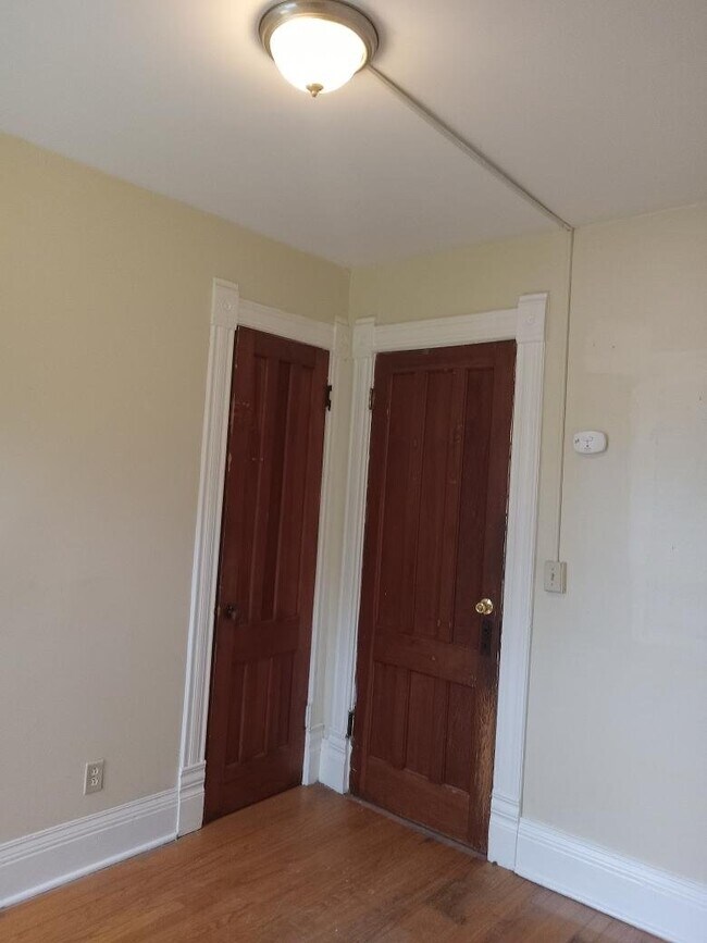 Building Photo - 455 Wilkinson St