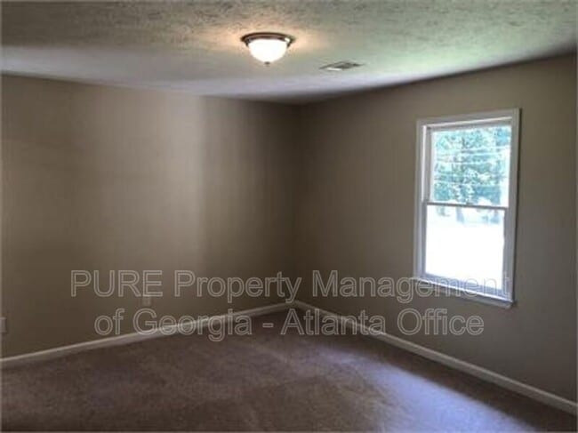 Building Photo - 55 Sunnybrook Dr