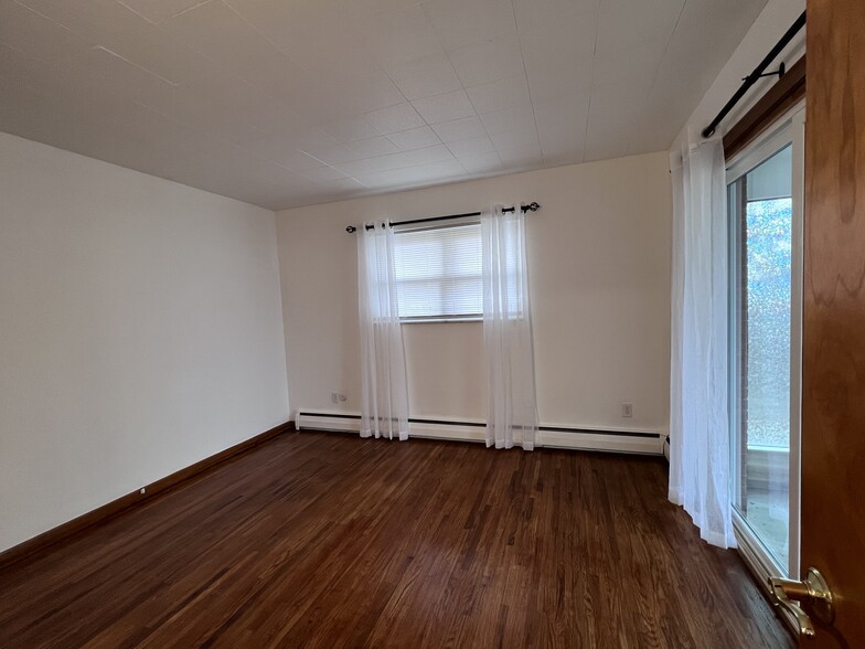 Bedroom 2 - 5749 E Rowland Rd