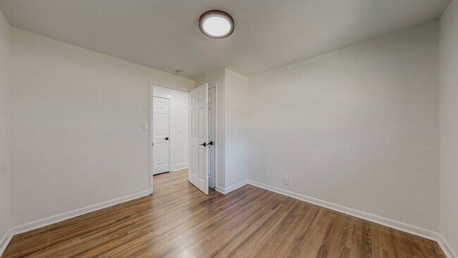 Building Photo - 4108 Edwards Ave