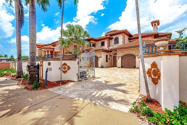 Building Photo - 674 Ocean Blvd