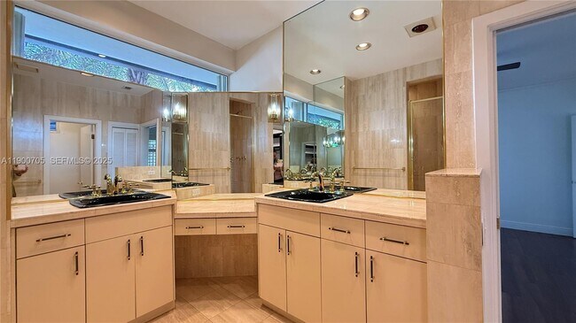 Building Photo - 2075 Arch Creek Dr