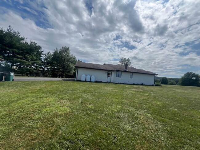 Building Photo - 169 Hallman Rd