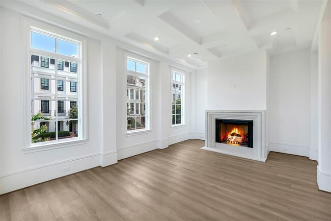 Building Photo - 39 Crain Sq Blvd
