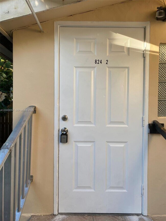 Building Photo - 824 84th St