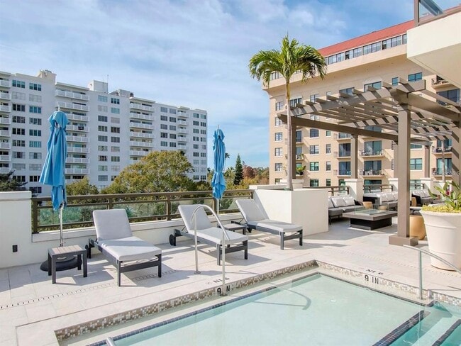 Building Photo - 2103 Bayshore Blvd