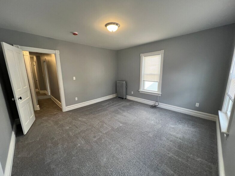 Building Photo - 134 N Walnut St