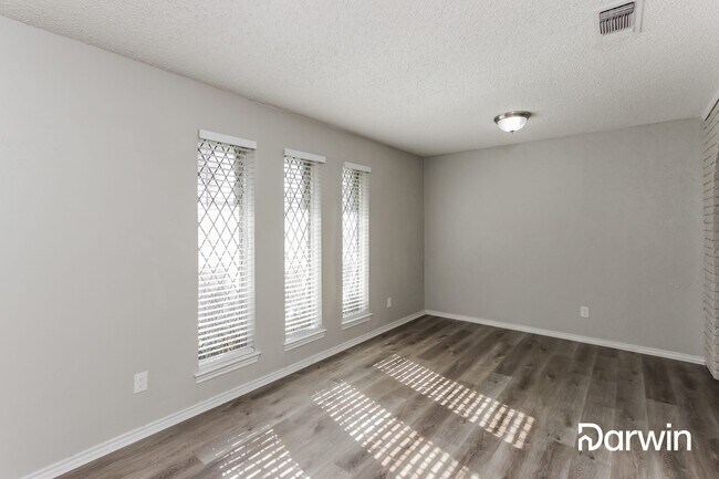 Building Photo - 2709 Winterstone Dr