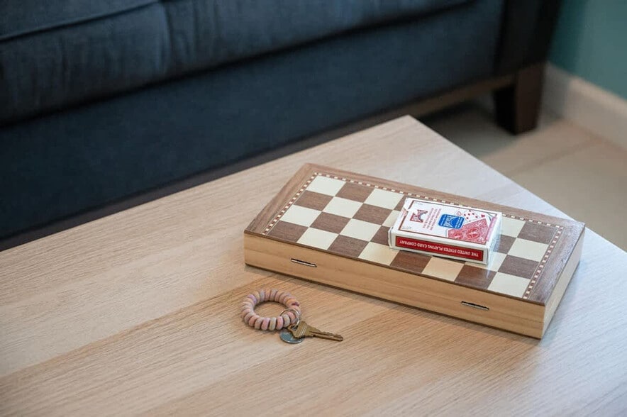 Primary Photo - 334 Oregon St