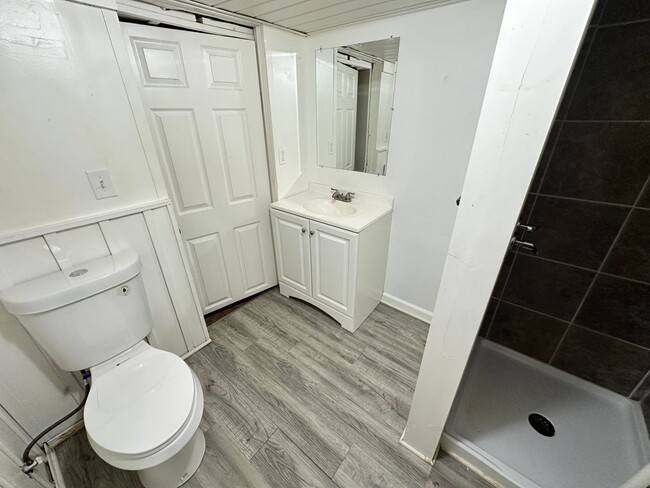 Building Photo - 1311 W 27th St S