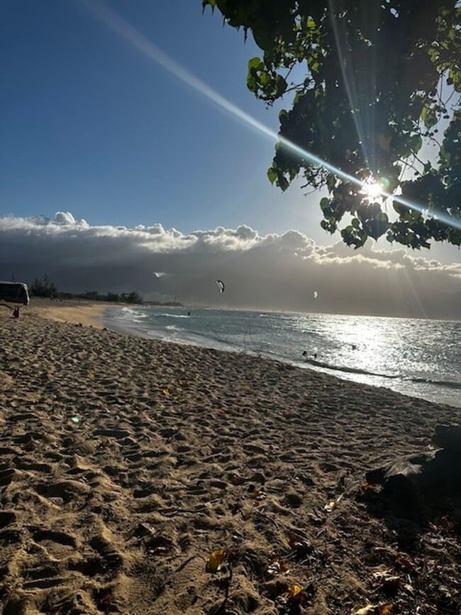 Building Photo - Fully Furnished, 3 Bed/3 Bath, Waiehu Heig...