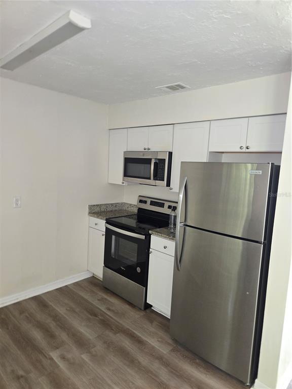 Building Photo - 1343 Croyle Dr