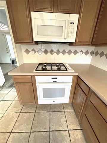 Building Photo - 2509 Cross Haven Dr