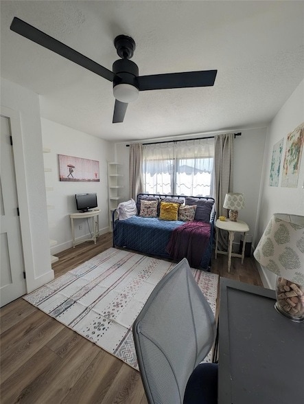 Building Photo - 306 Deer Creek Cir