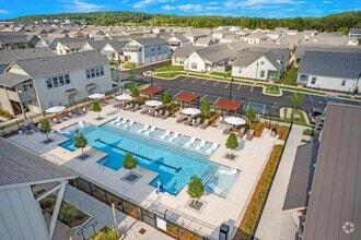 Building Photo - The Villas at Old Monrovia