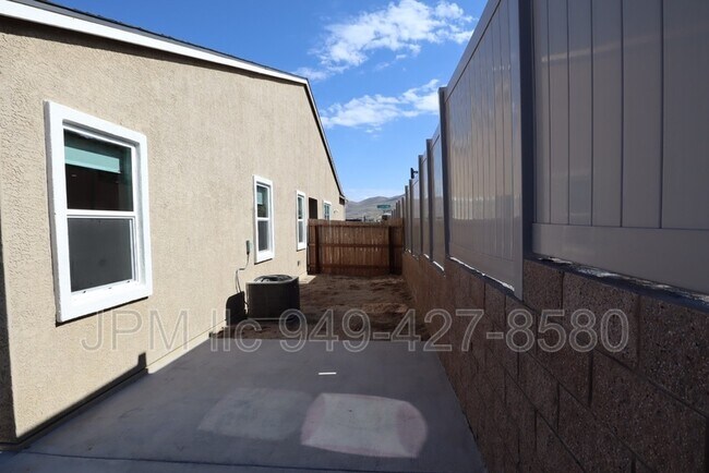 Building Photo - 12925 Sapphire Point Dr