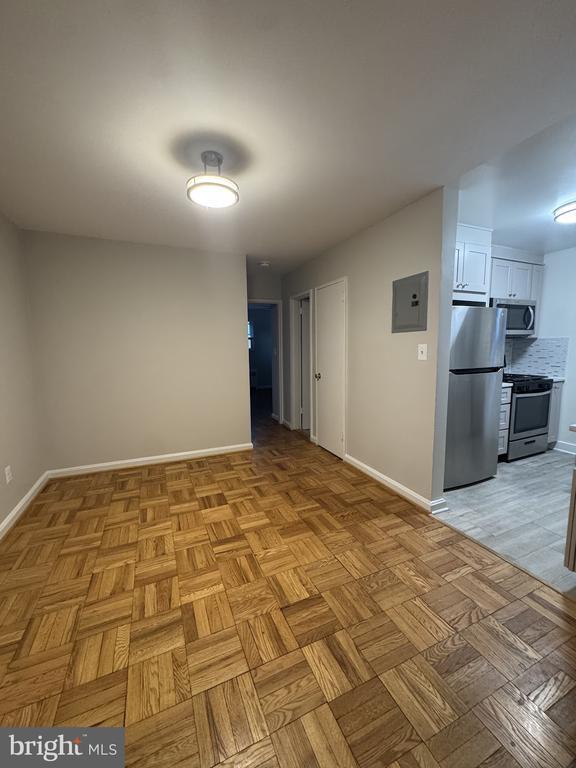 Building Photo - 500 S Courthouse Rd