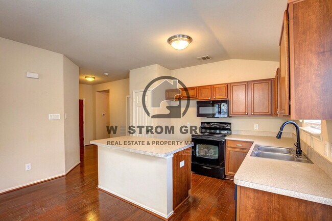 Building Photo - 8821 Highland Orchard Dr