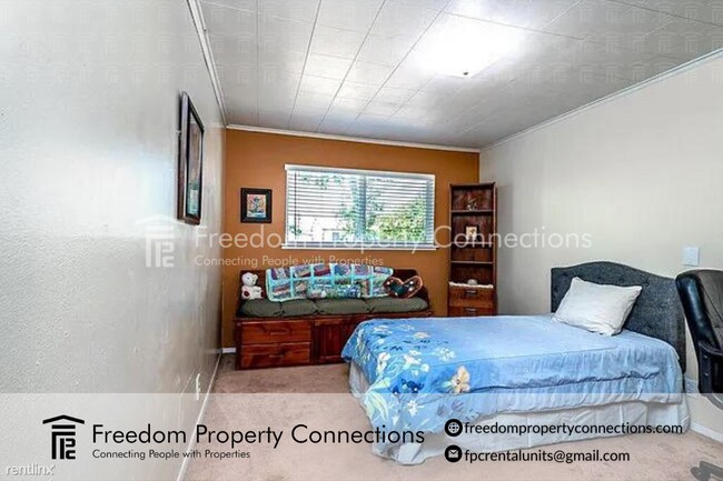 Building Photo - 3 br, 1 bath House - 1176 Pino Solo Drive ...