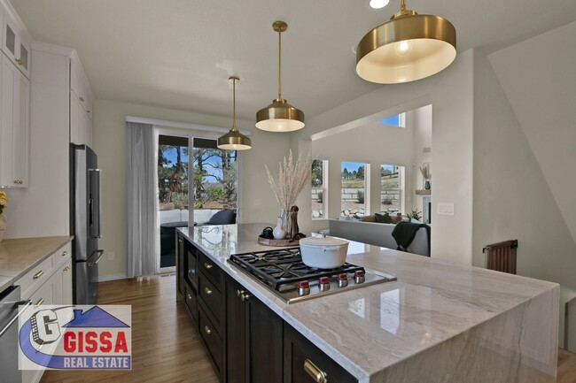 Building Photo - This stunning six-bedroom, three-and-a-hal...