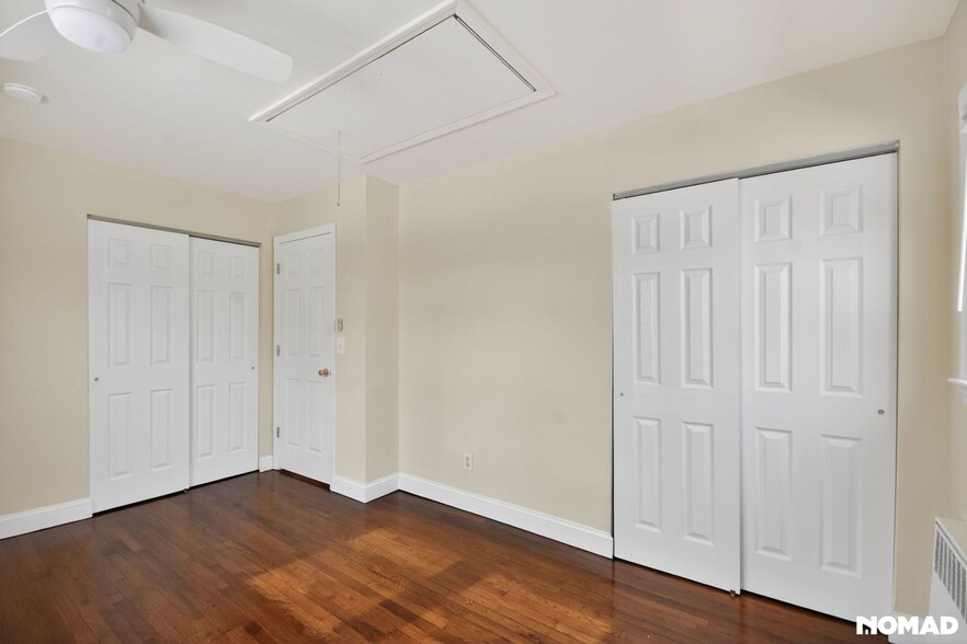 Building Photo - 1966 South St