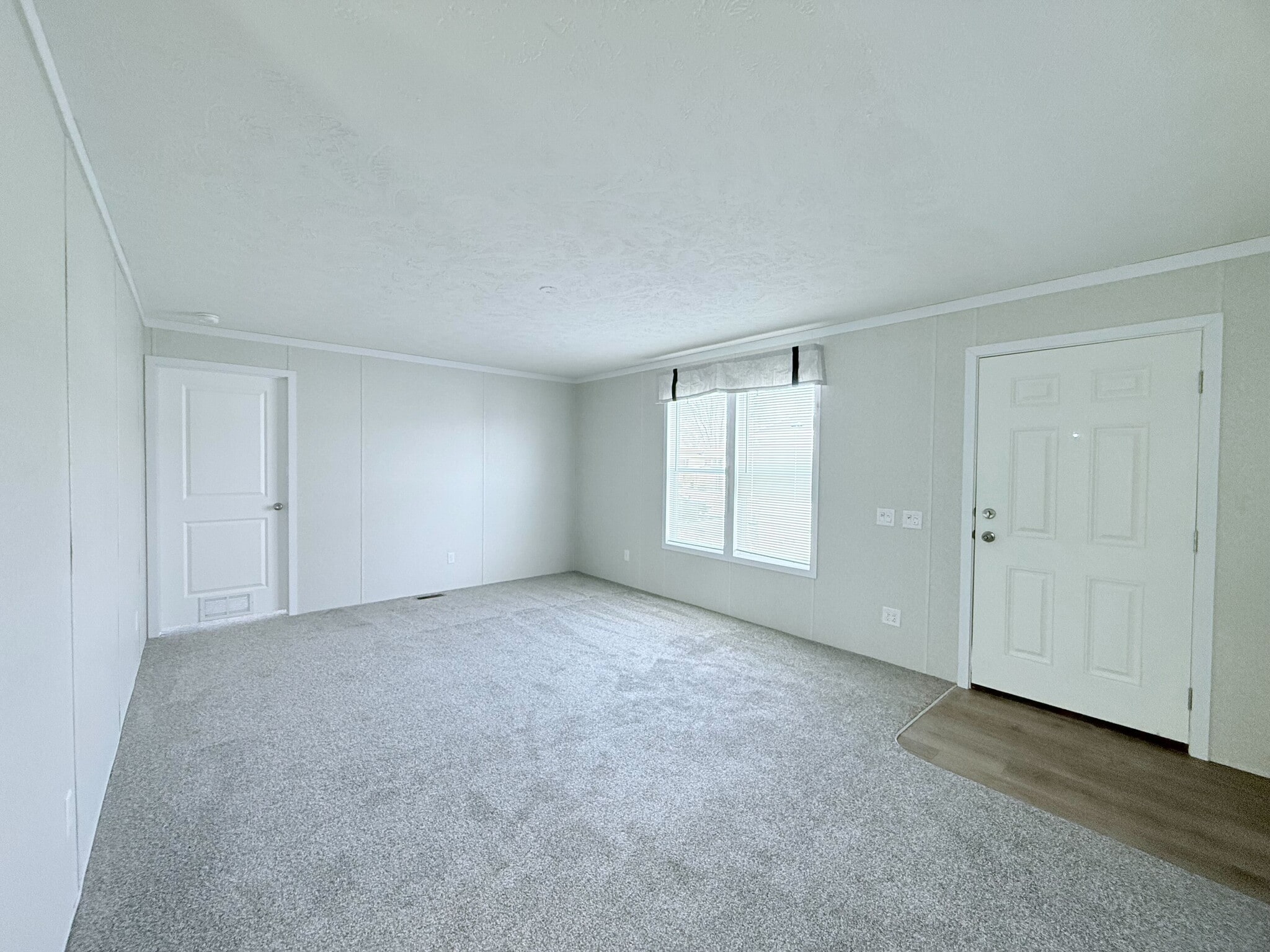 Building Photo - 29652 Cambridge Ct