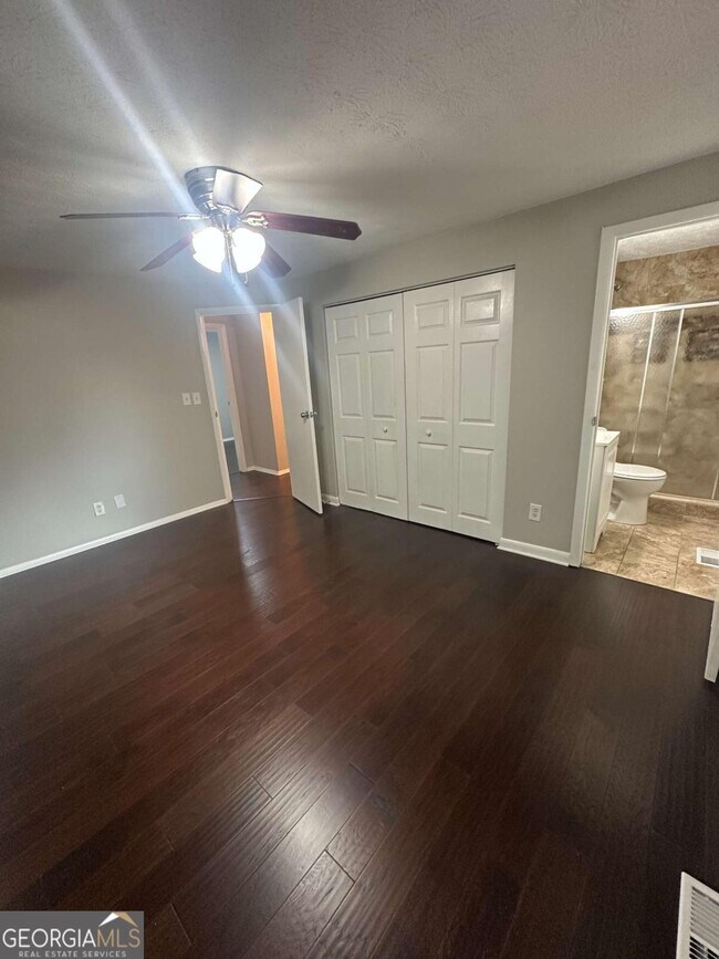 Building Photo - 2205 Mill Wood Ct NW