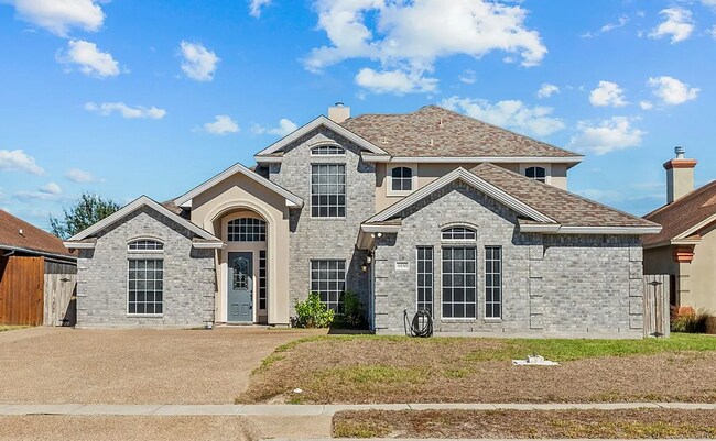 Building Photo - Beautiful 4BR / 3.5BA Home with Garage, Patio & Premium Features