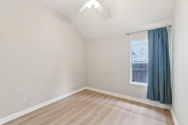 Building Photo - 10108 Channel Island Dr