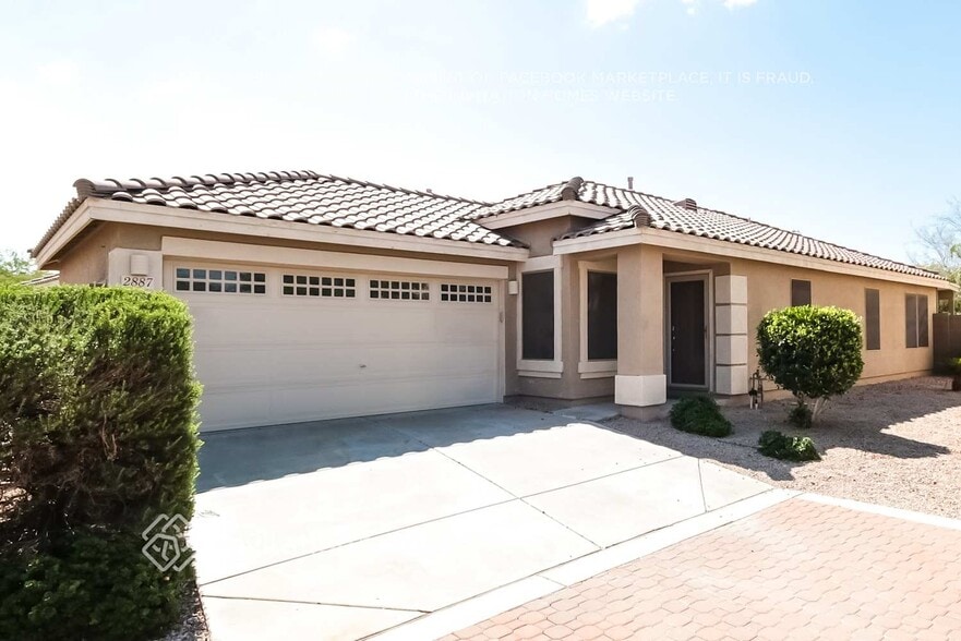 Primary Photo - 2887 E Cherry Hills Dr