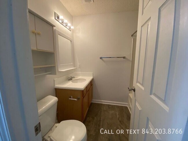 Building Photo - 1604 Ashley Ct