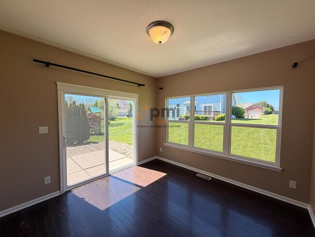 Building Photo - 2707 Westwind Dr