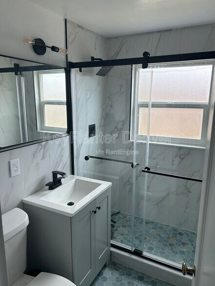 Building Photo - 201 S Meade St