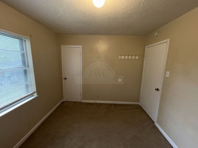 Building Photo - 510 N 24th St