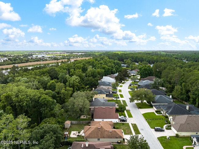 Building Photo - 8575 Crooked Tree Dr