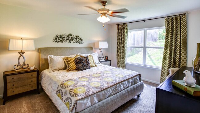 Building Photo - 7588 Steeplechase Blvd