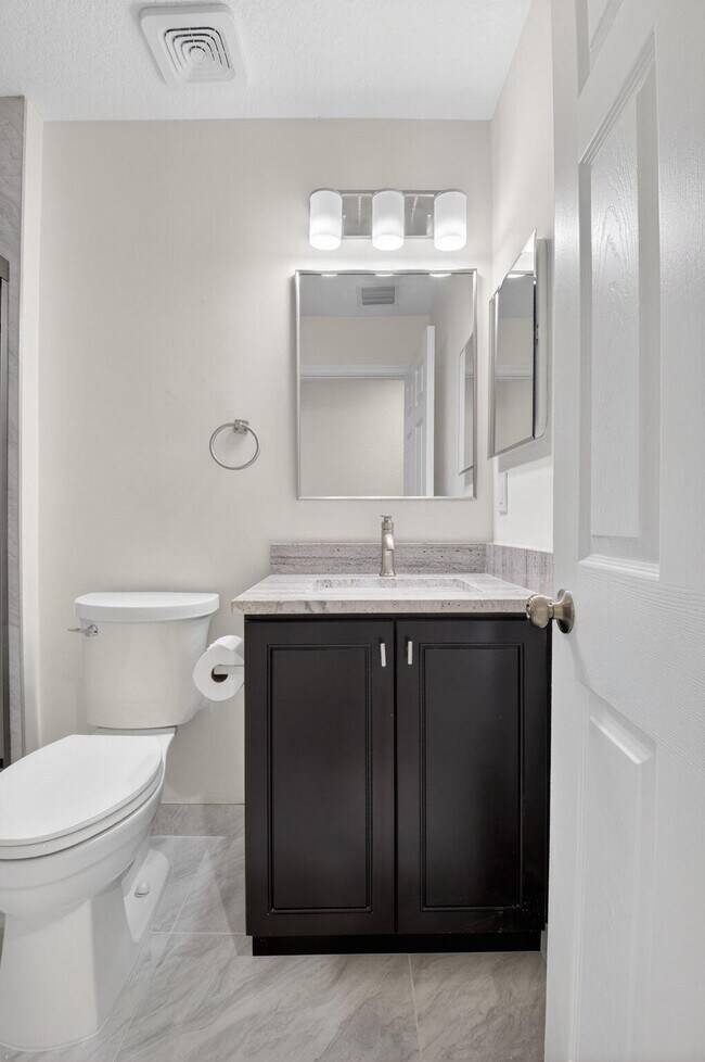 Building Photo - 4801 N Wickham Cir