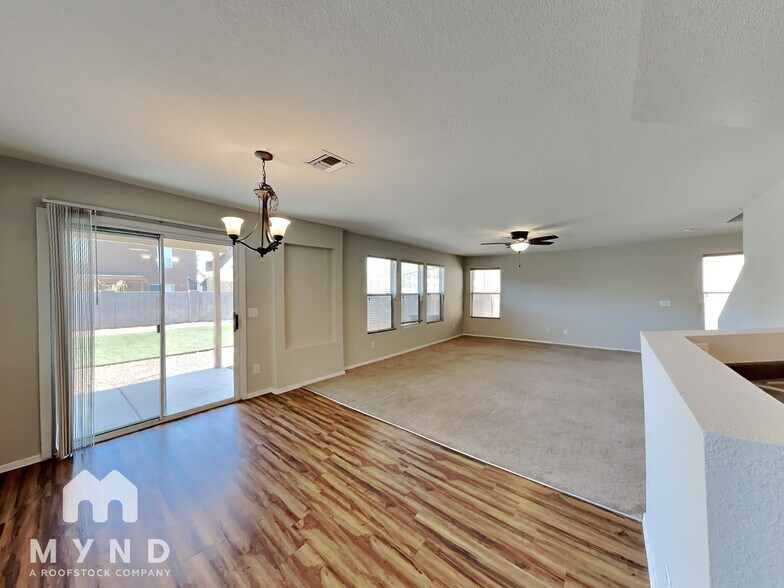 Building Photo - 5748 S Manta Ray Rd