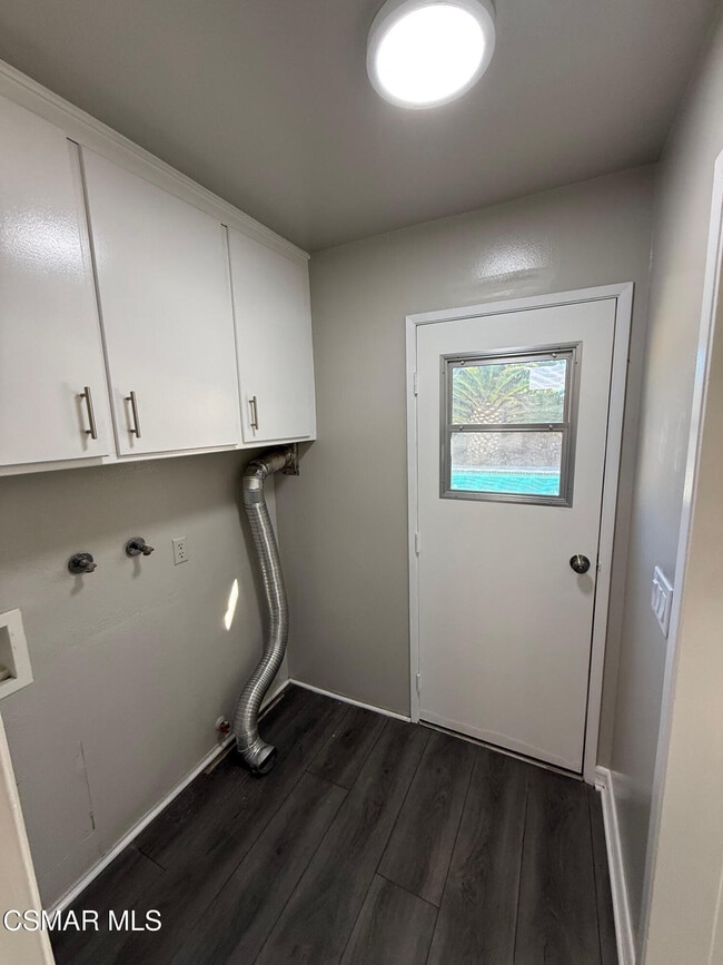 Building Photo - 216 Virginia Dr