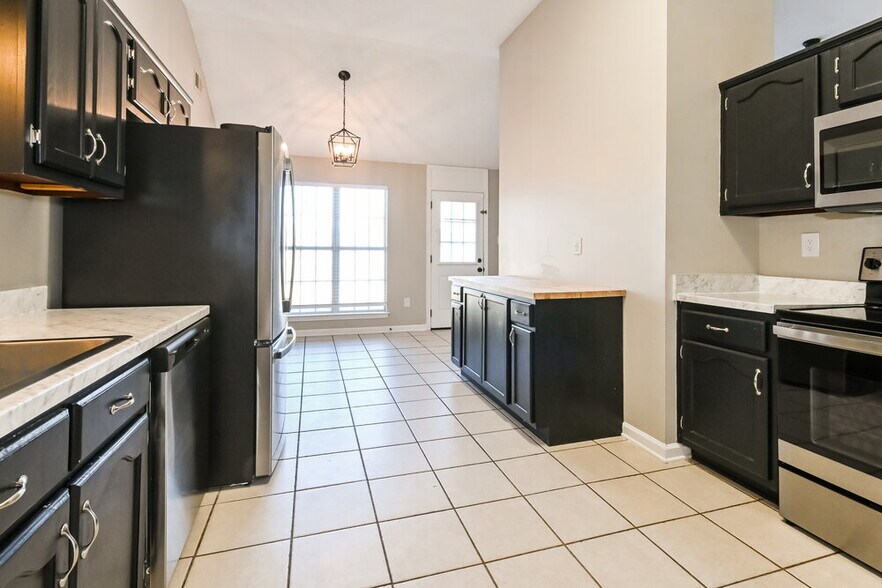 Building Photo - 1733 Timber Creek Dr