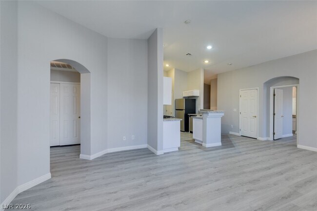 Building Photo - 6568 Strolling Plains Ln