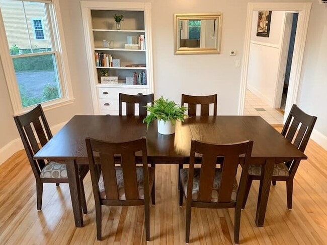 Building Photo - 593 Washington Ave