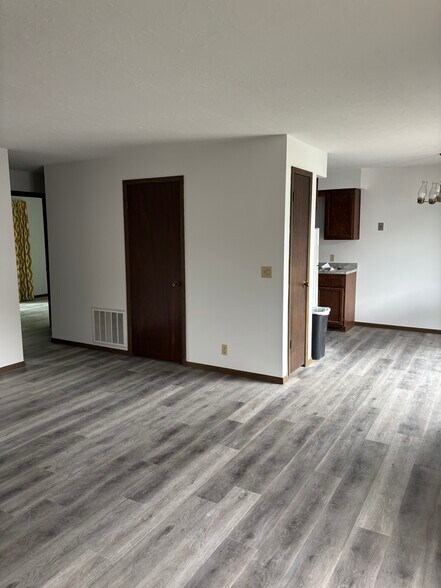 Living Room - 315 S Ridge Dr