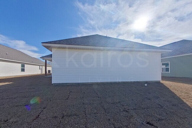 Building Photo - 17623 Carlisle Ave