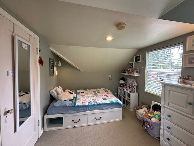 Building Photo - Briercrest ~ North Seattle Home