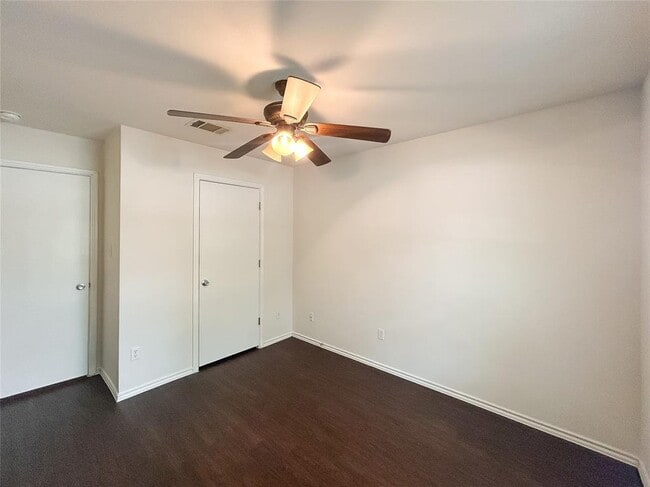 Building Photo - 232 Brandons Way