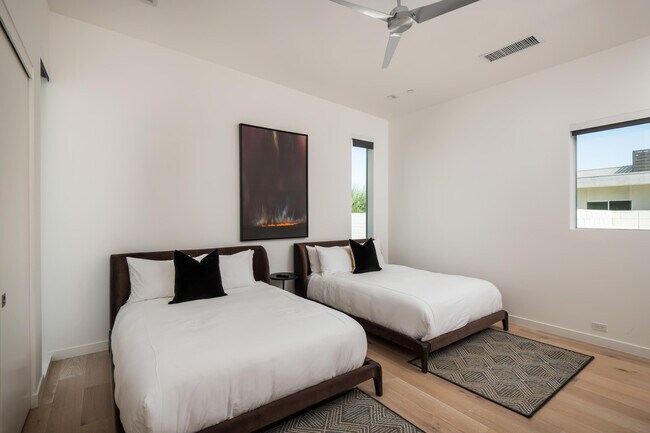 Building Photo - 80883 Elemento Ln